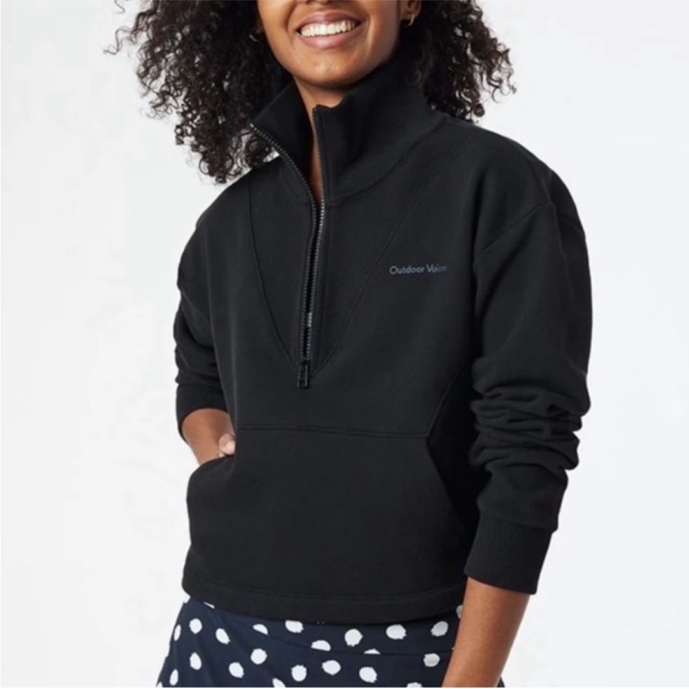 Outdoor Voices Black Cropped Sweatshirt Size M